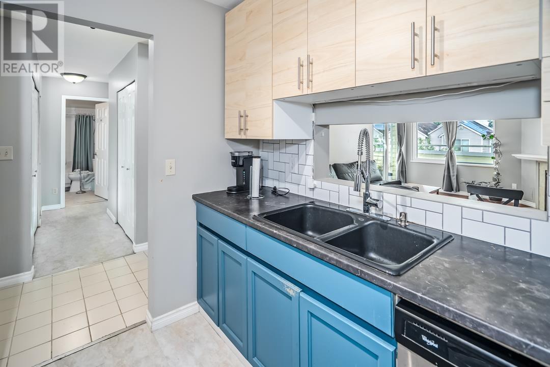 Photo 16 of 23 5661 Ladner Trunk Road, Delta BC