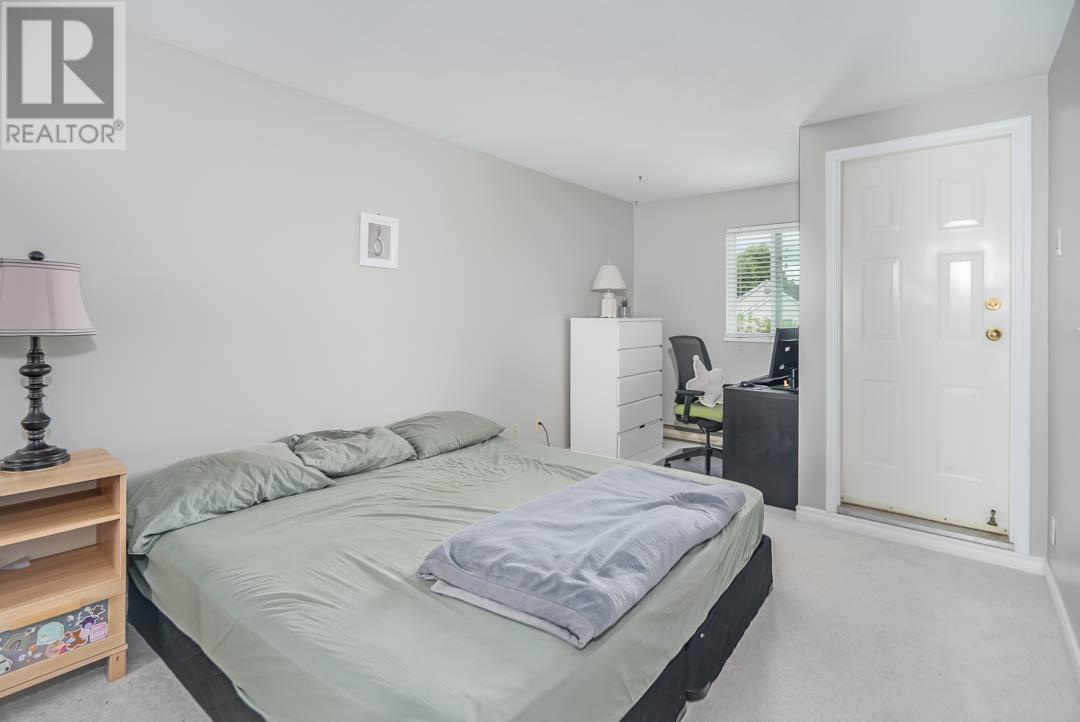 Photo 5 of 23 5661 Ladner Trunk Road, Delta BC