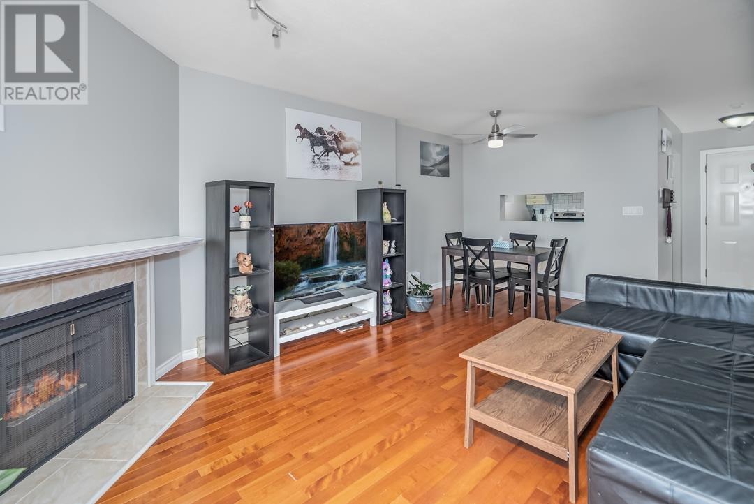Photo 15 of 23 5661 Ladner Trunk Road, Delta BC