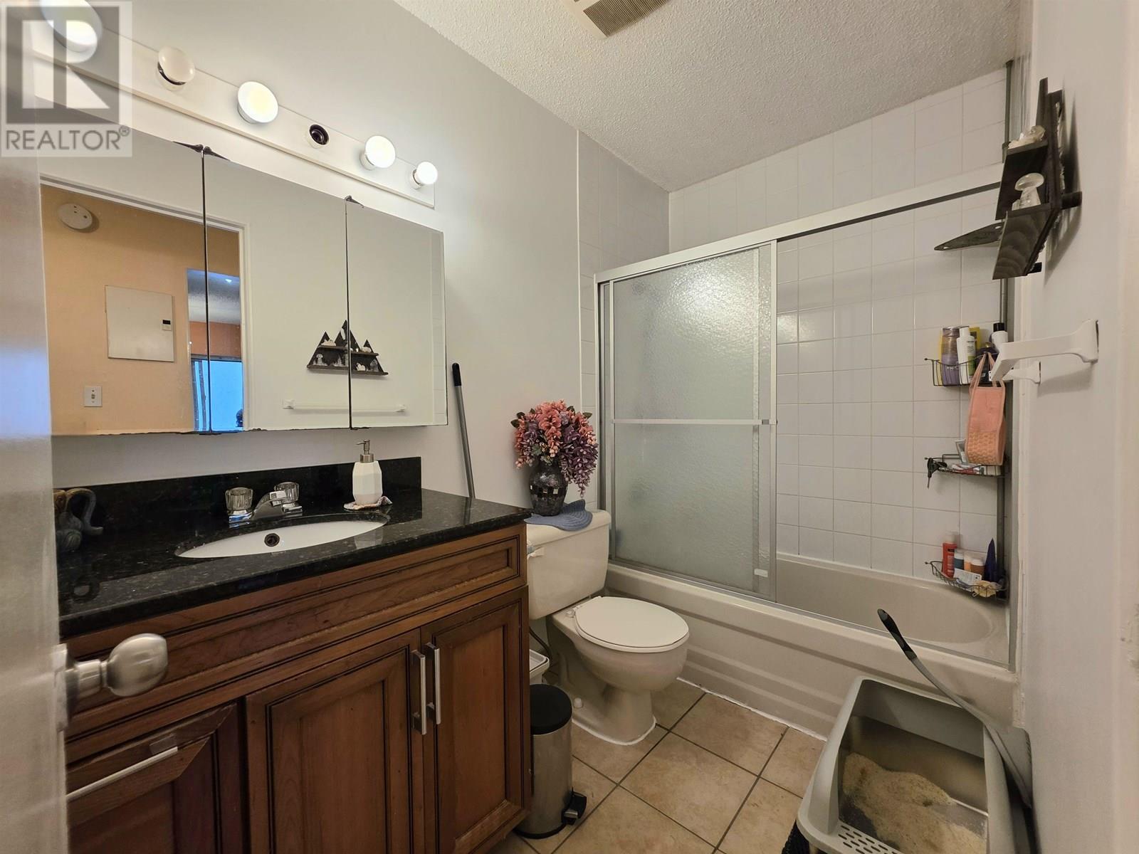 309 225 W 3RD STREET, North Vancouver