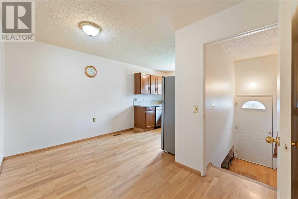 Single Family House Bungalow for Sale in  Lysander Drive SE Ogden Calgary 