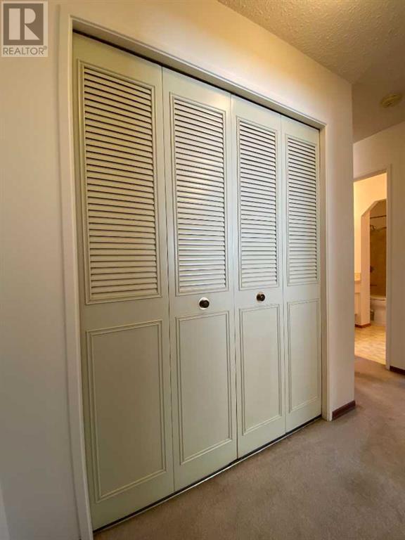 Single Family House Bungalow for Sale in  Lysander Drive SE Ogden Calgary 