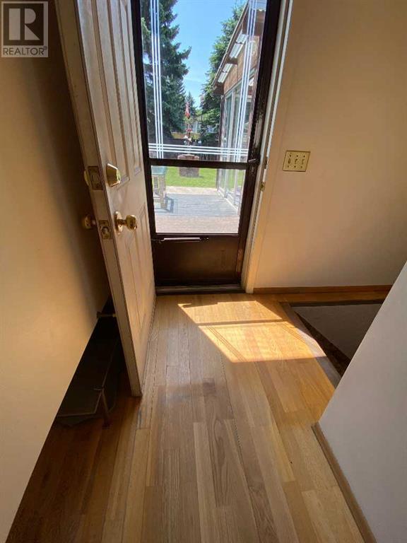 Single Family House Bungalow for Sale in  Lysander Drive SE Ogden Calgary 