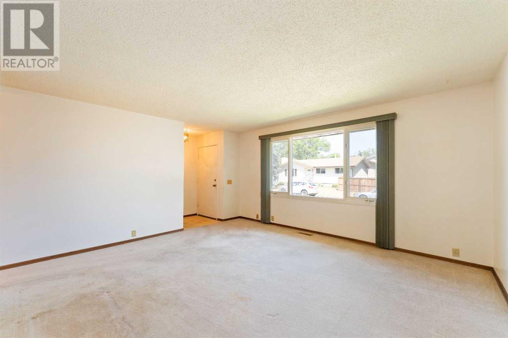 Single Family House Bungalow for Sale in  Lysander Drive SE Ogden Calgary 