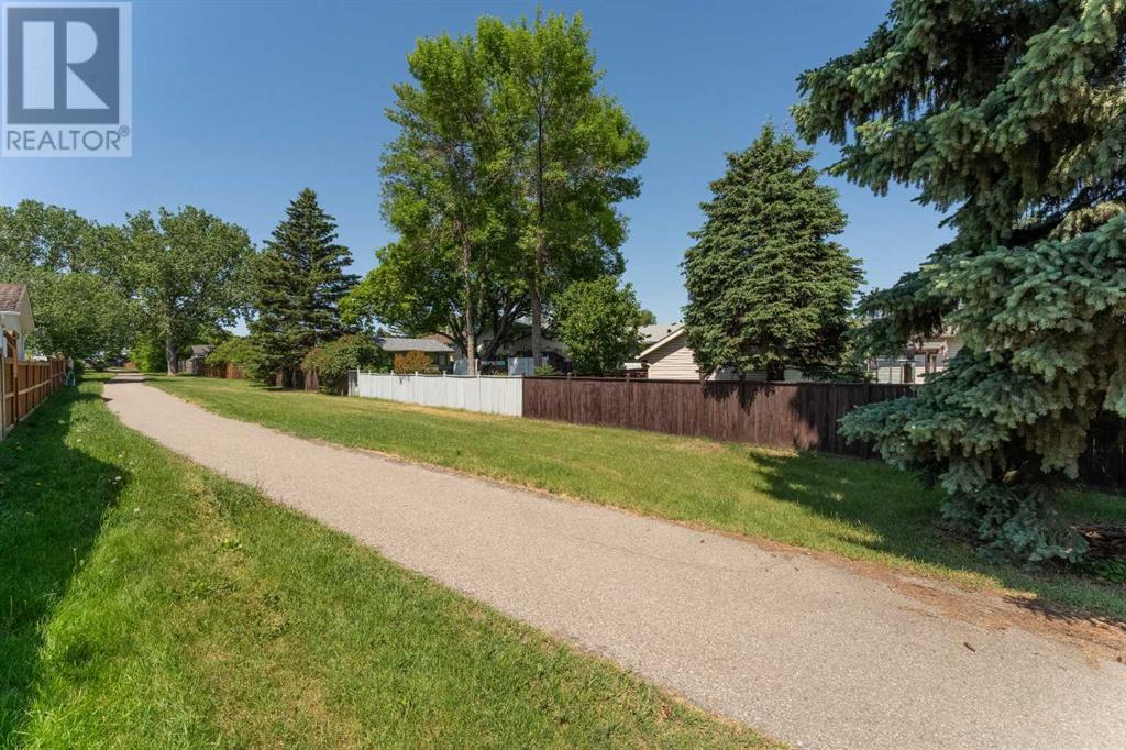 Single Family House Bungalow for Sale in  Lysander Drive SE Ogden Calgary 