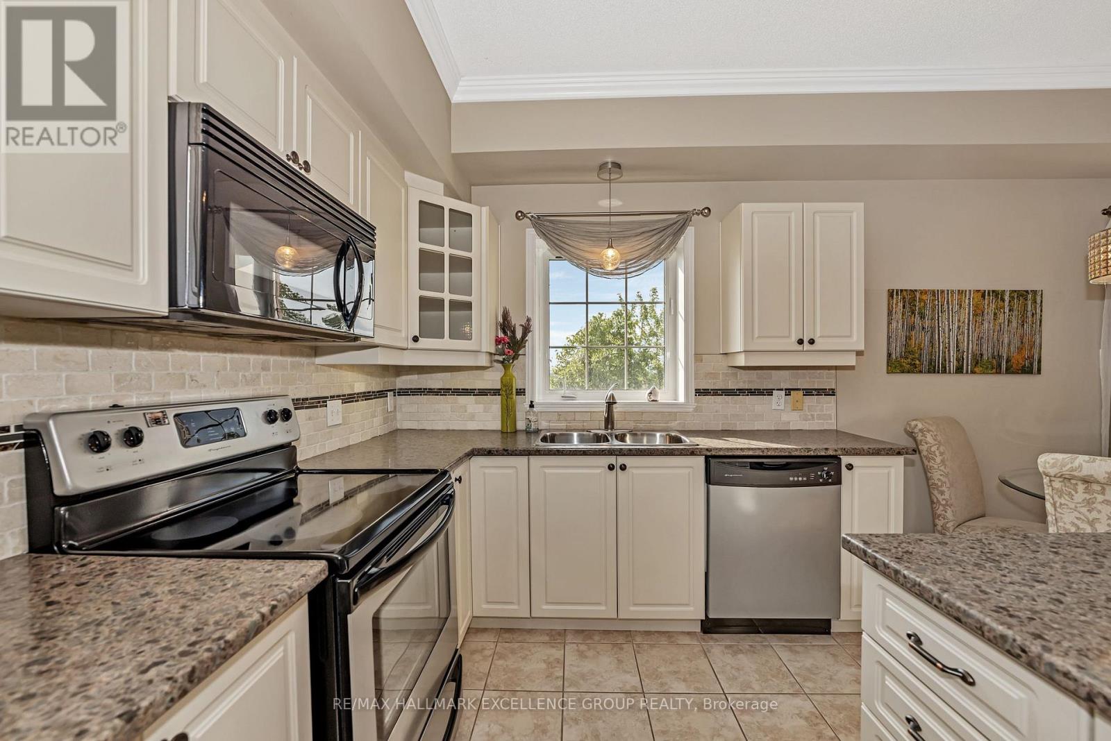 Photo 13 of 107 2360 Albert Street, Clarencerockland ON