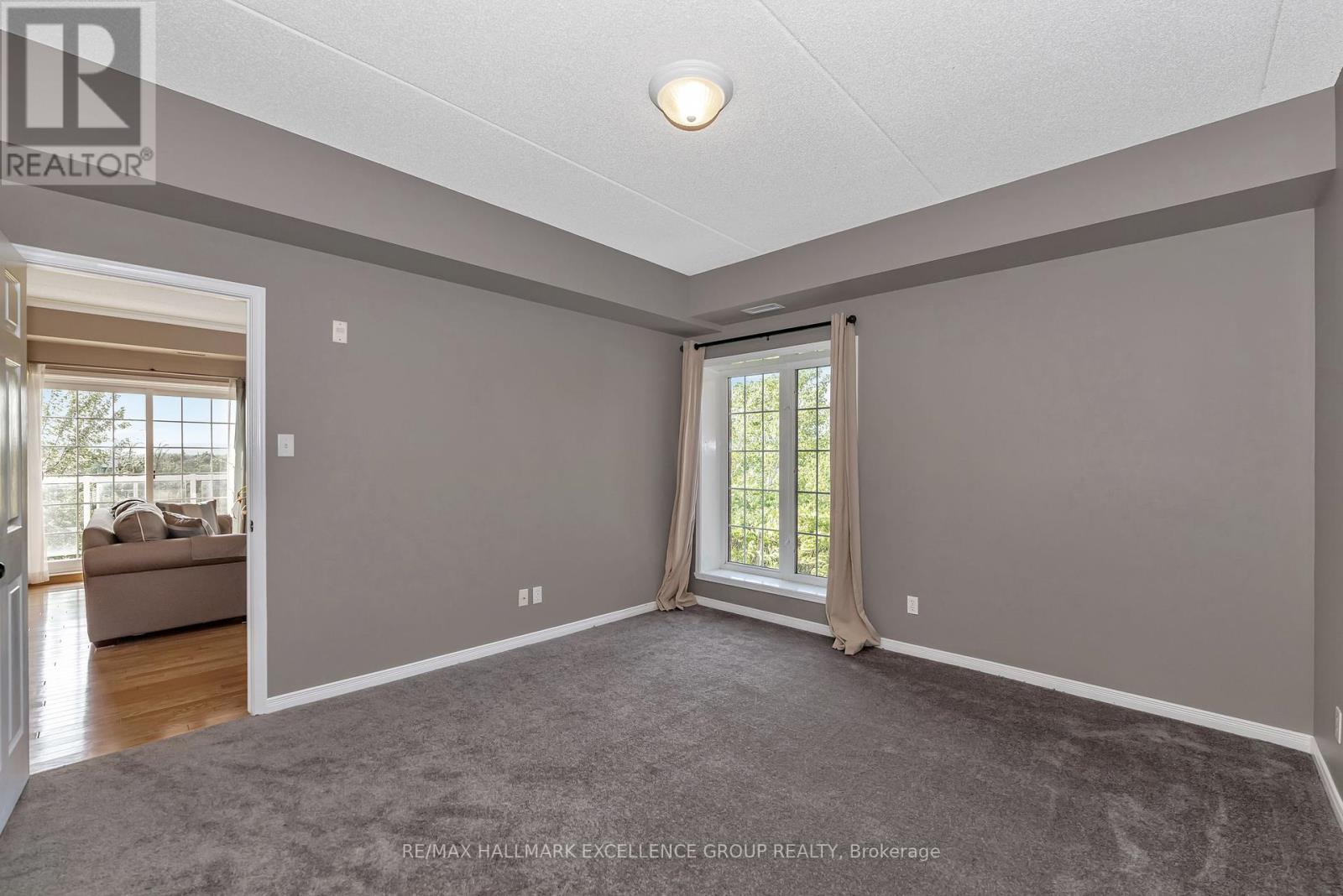 Photo 4 of 107 2360 Albert Street, Clarencerockland ON