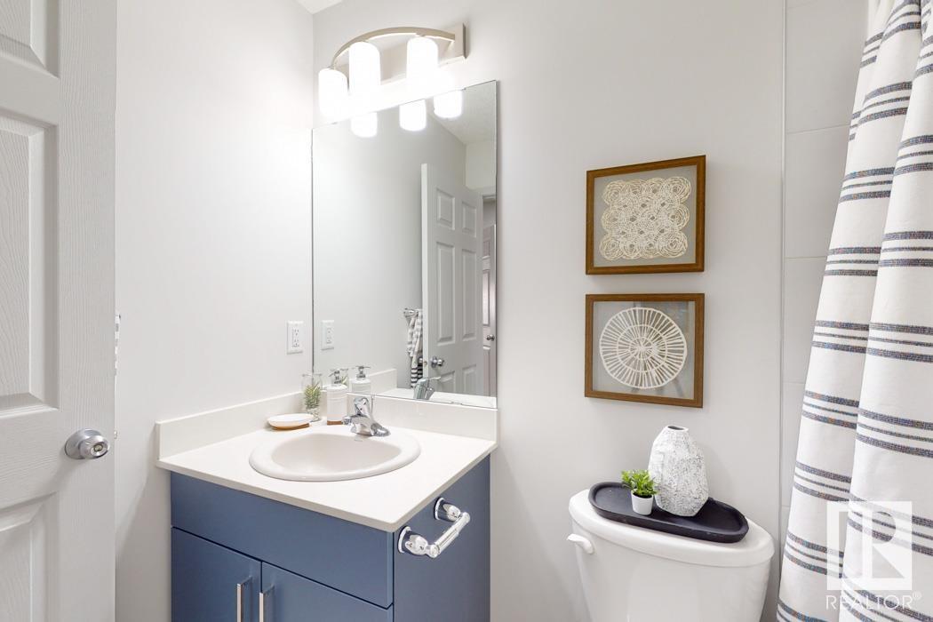Photo 15 of 8719 182 Av Nw, Edmonton AB