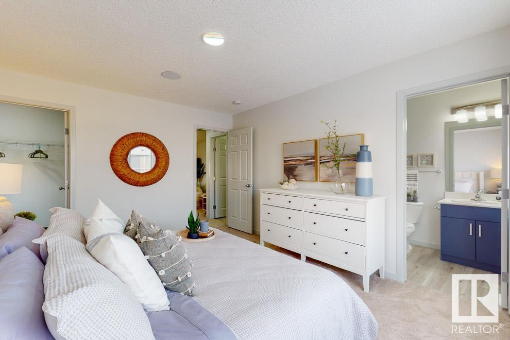 Photo 10 of 8719 182 Av Nw, Edmonton AB