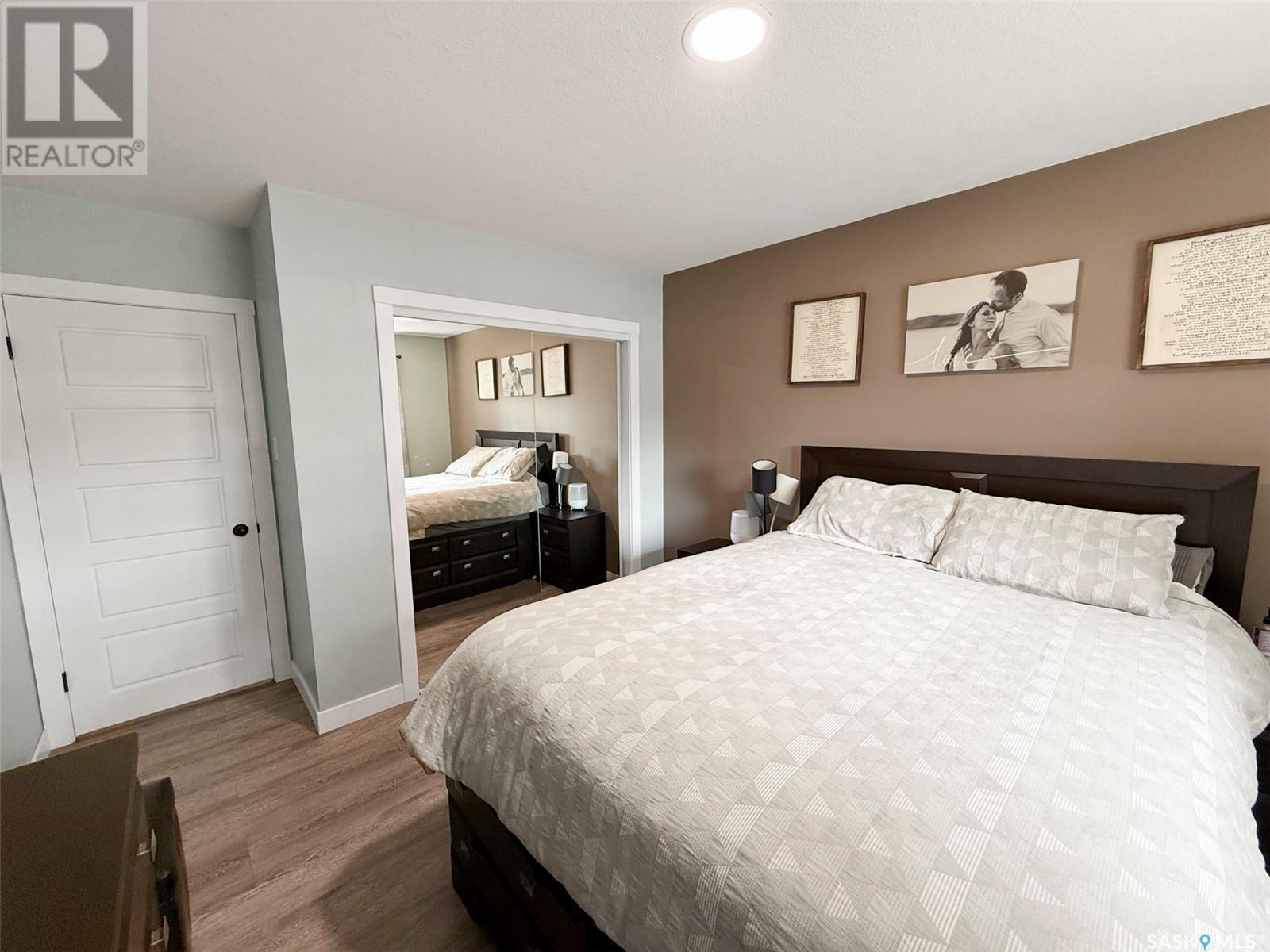 Single Family House Bungalow for Sale in  MacDonald DRIVE Swift Current 