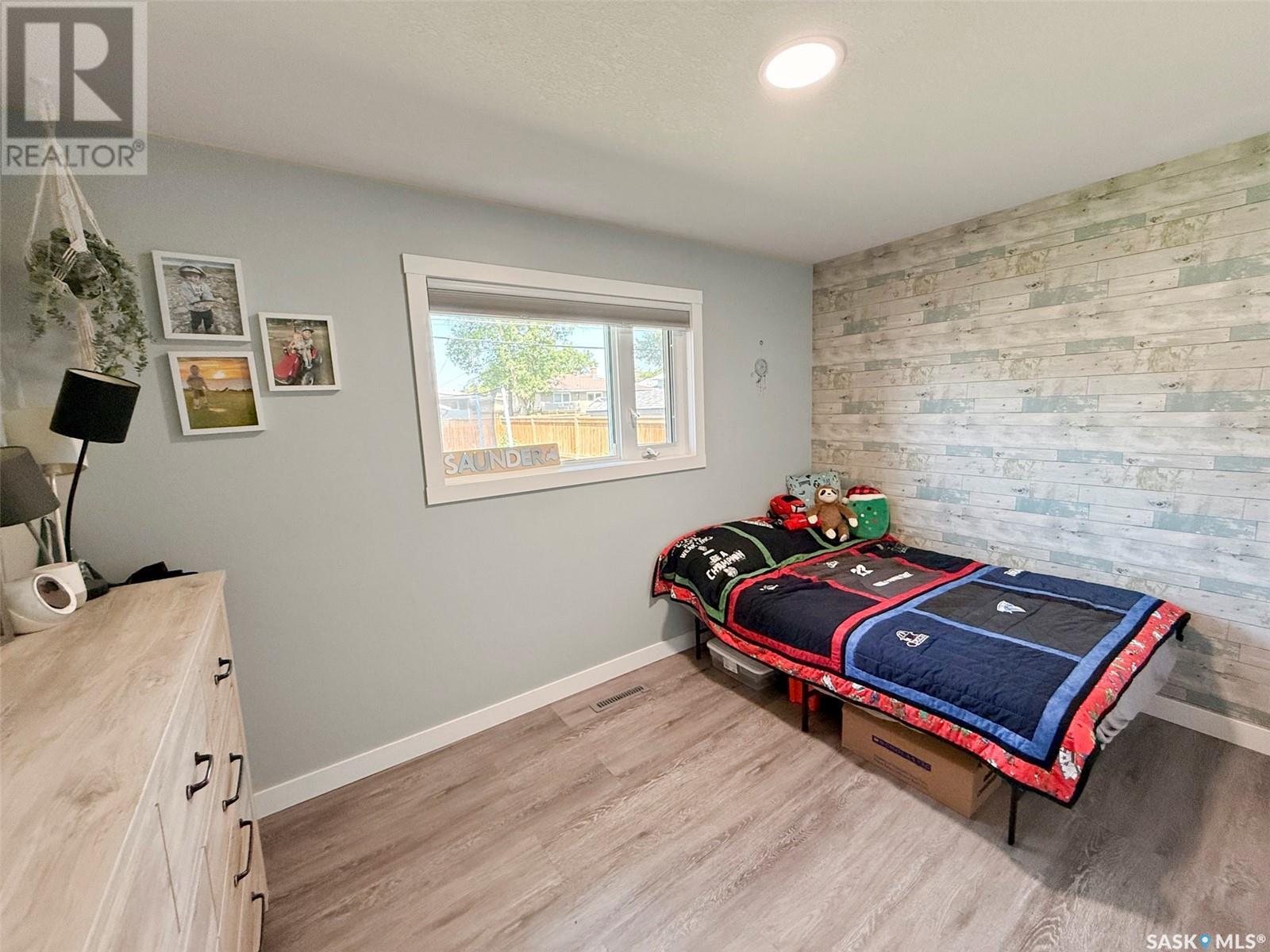 Single Family House Bungalow for Sale in  MacDonald DRIVE Swift Current 