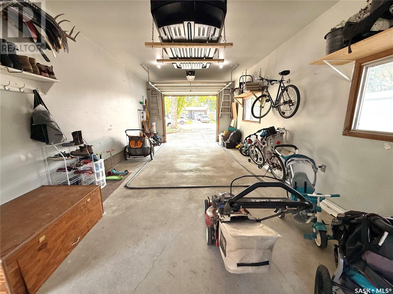 Single Family House Bungalow for Sale in  MacDonald DRIVE Swift Current 