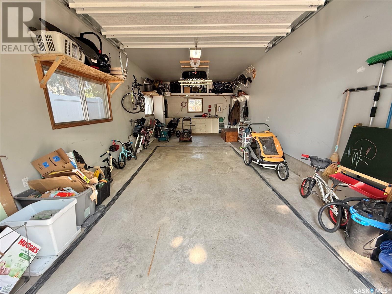 Single Family House Bungalow for Sale in  MacDonald DRIVE Swift Current 
