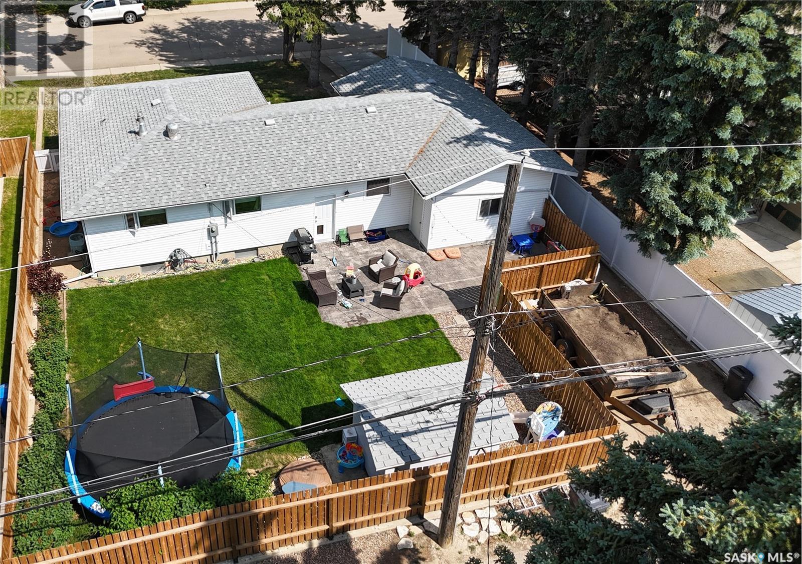 Single Family House Bungalow for Sale in  MacDonald DRIVE Swift Current 