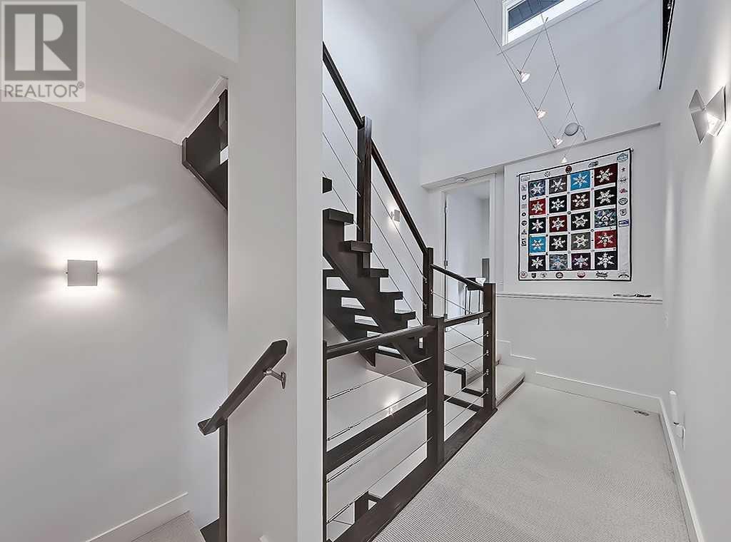 Single Family House for Sale in   Avenue NW West Hillhurst Calgary 