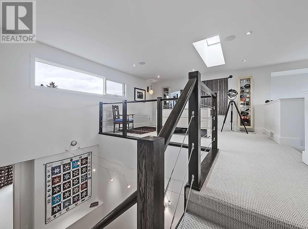 Single Family House for Sale in   Avenue NW West Hillhurst Calgary 