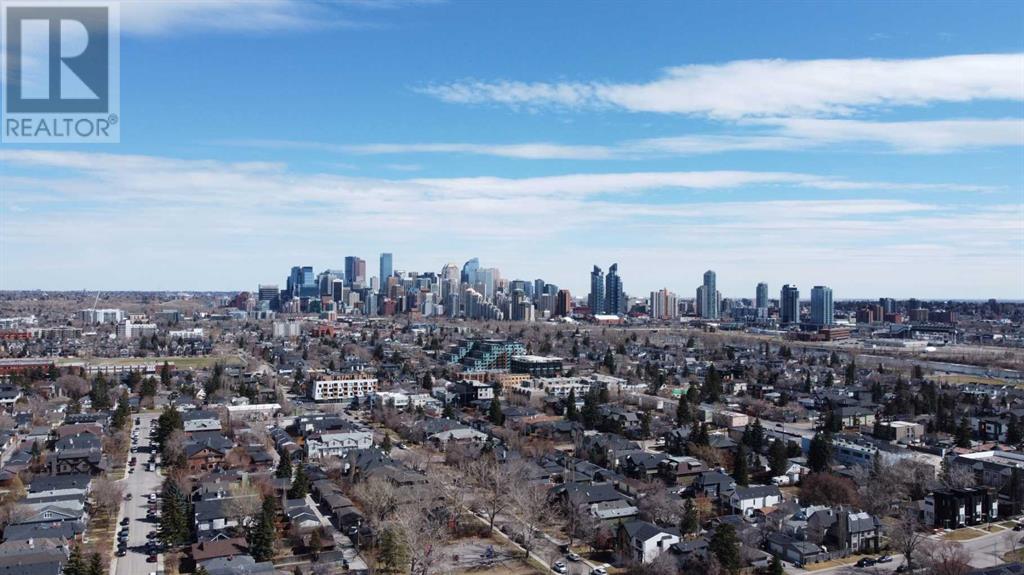 Single Family House for Sale in   Avenue NW West Hillhurst Calgary 