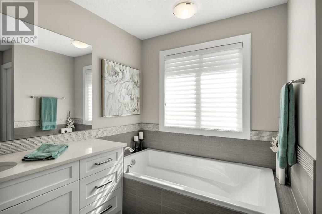 Single Family House for Sale in  Nolanshire Green NW Nolan Hill Calgary 