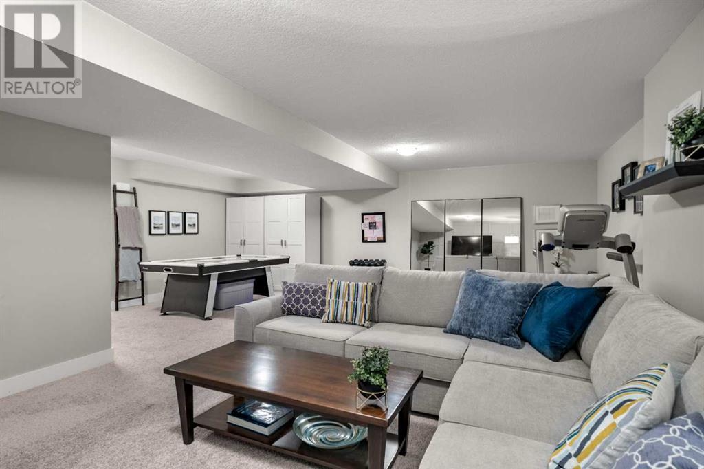 Single Family House for Sale in  Nolanshire Green NW Nolan Hill Calgary 
