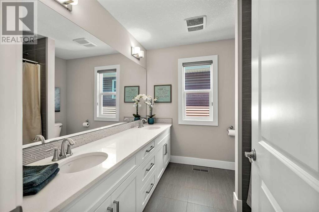 Single Family House for Sale in  Nolanshire Green NW Nolan Hill Calgary 