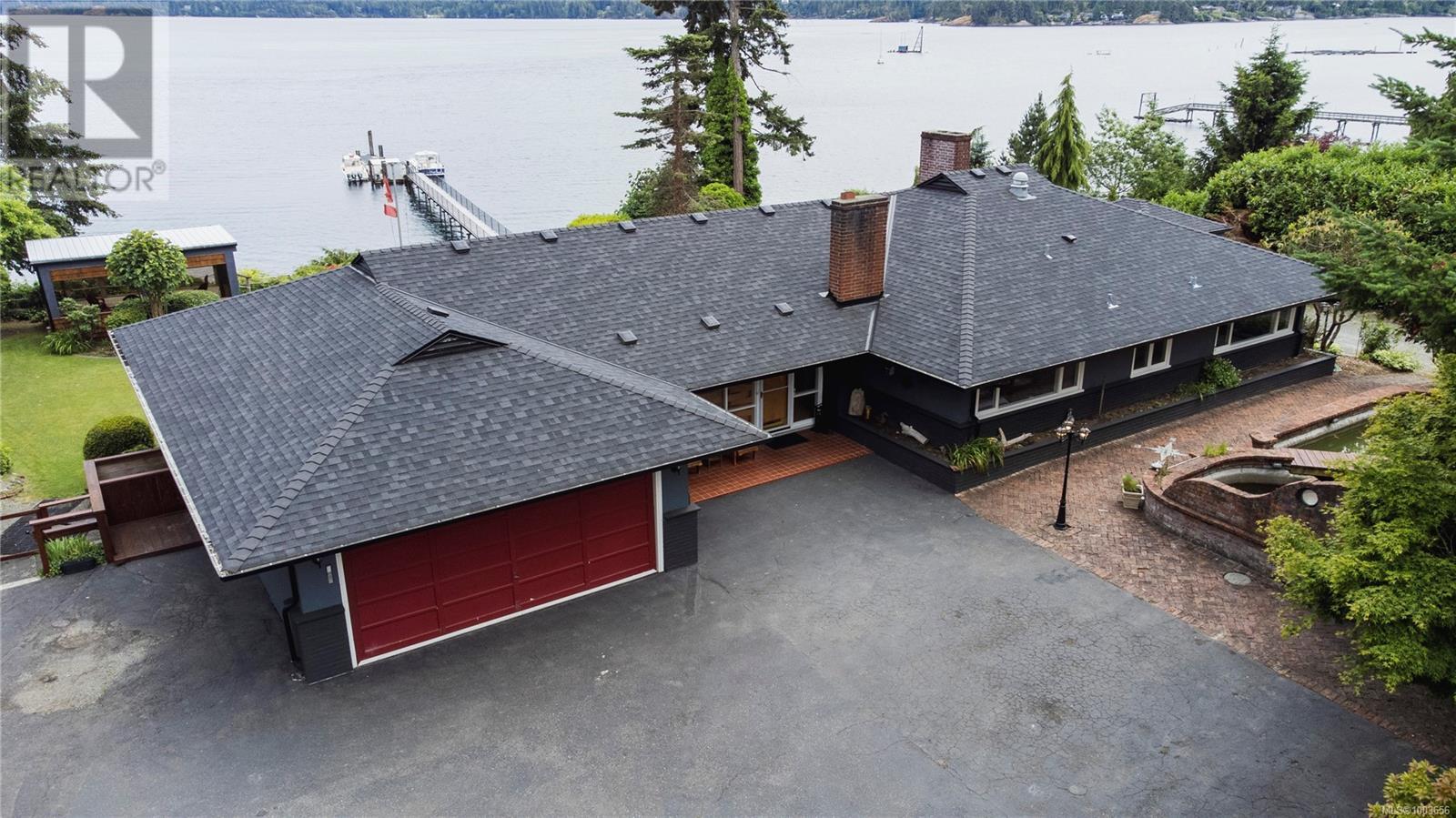 Photo 10 of 5957 Sooke Rd, Sooke BC
