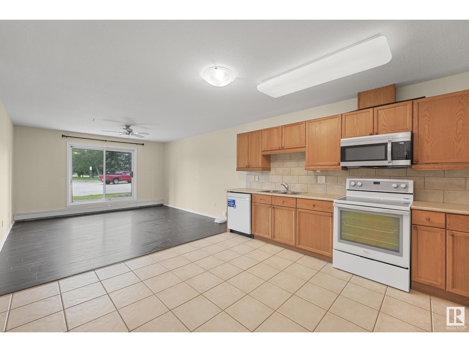 Photo 10 of 131 592 Hooke Rd Nw, Edmonton AB
