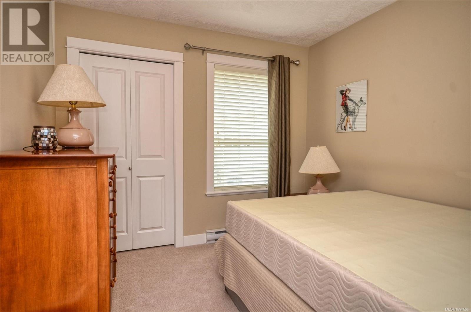 Photo 14 of 992 Dunford Ave, Langford BC