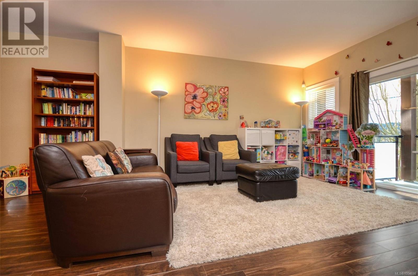 Photo 21 of 992 Dunford Ave, Langford BC
