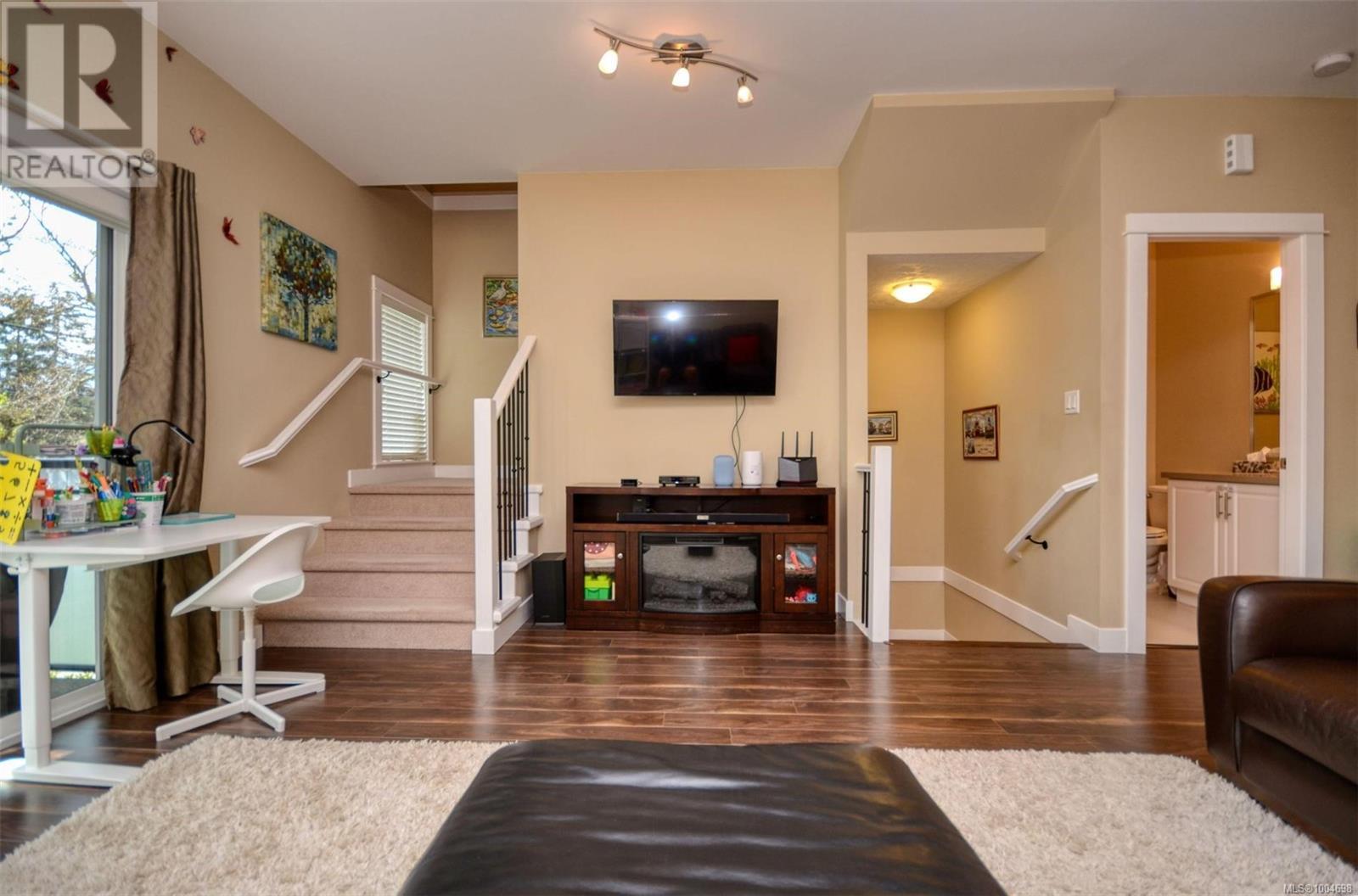 Photo 24 of 992 Dunford Ave, Langford BC