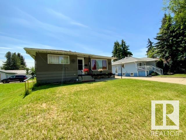 Photo 4 of 4803 52 Av, Wetaskiwin AB