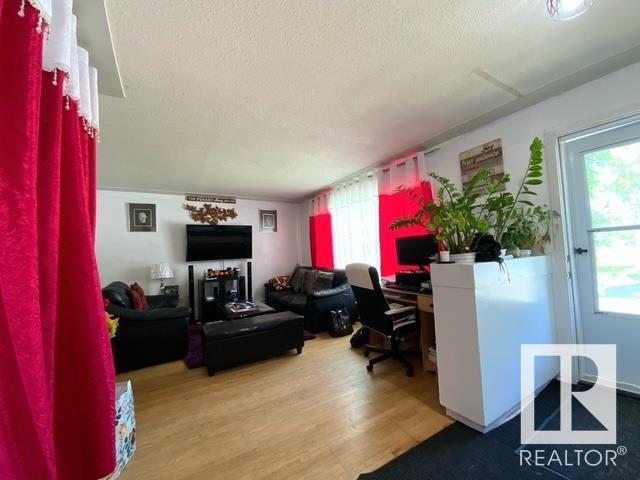 Photo 13 of 4803 52 Av, Wetaskiwin AB