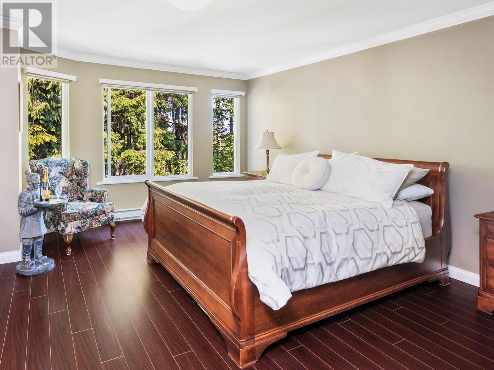 2205 PARKWAY BOULEVARD, Coquitlam