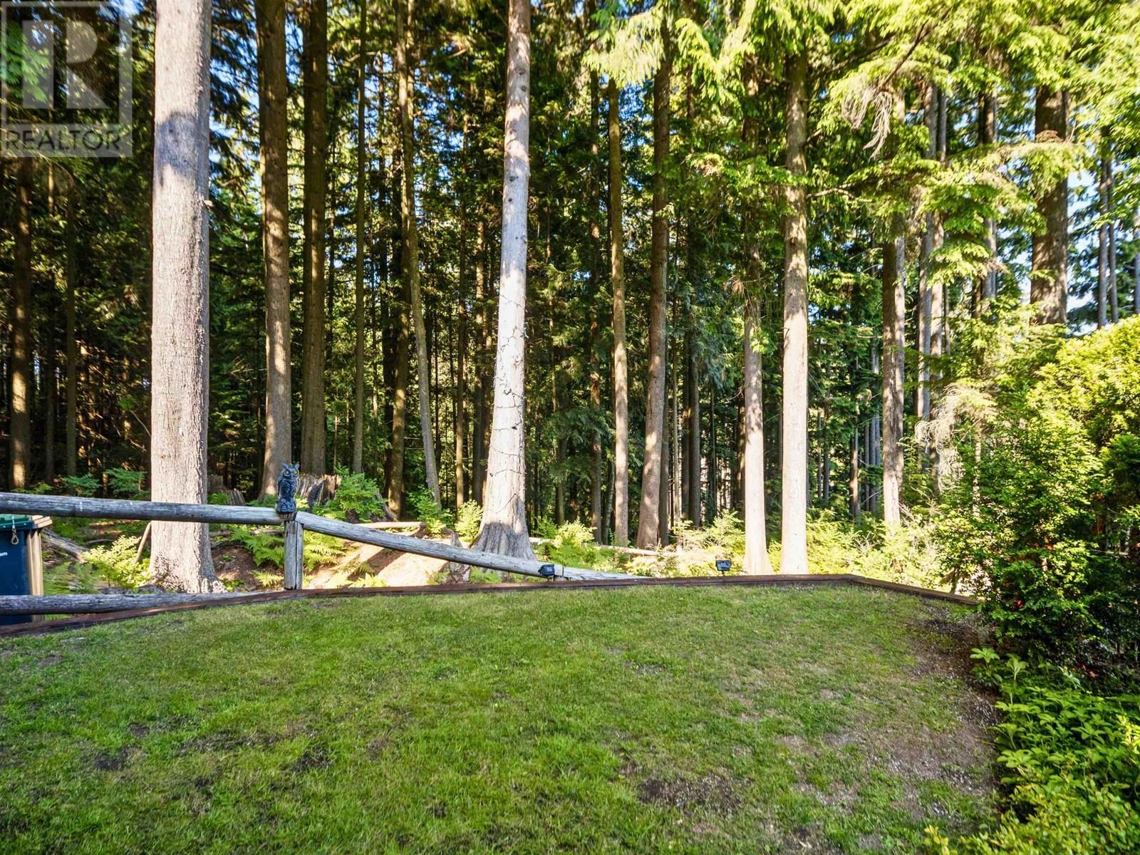 2205 PARKWAY BOULEVARD, Coquitlam