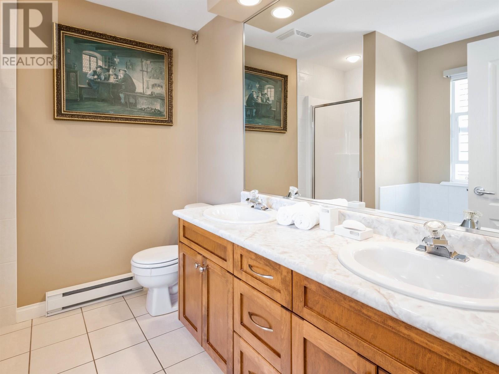 2205 PARKWAY BOULEVARD, Coquitlam