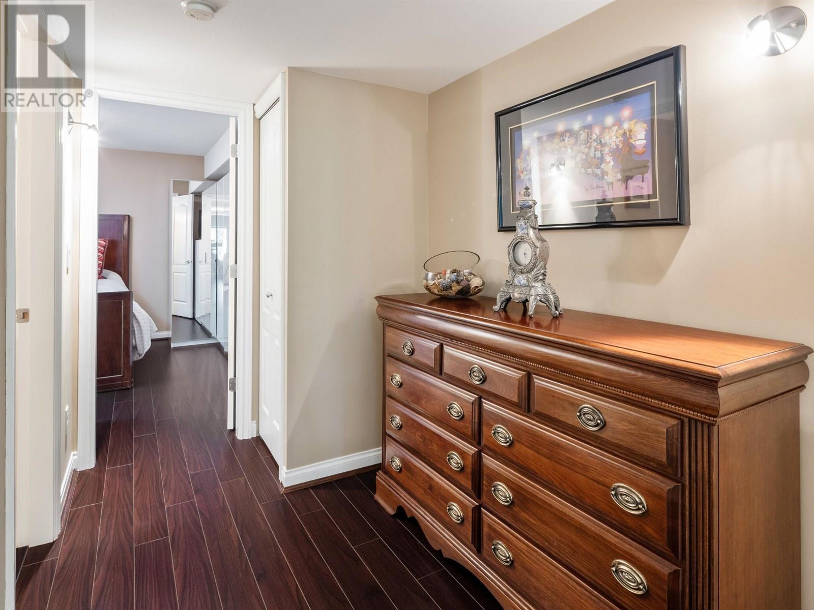 2205 PARKWAY BOULEVARD, Coquitlam