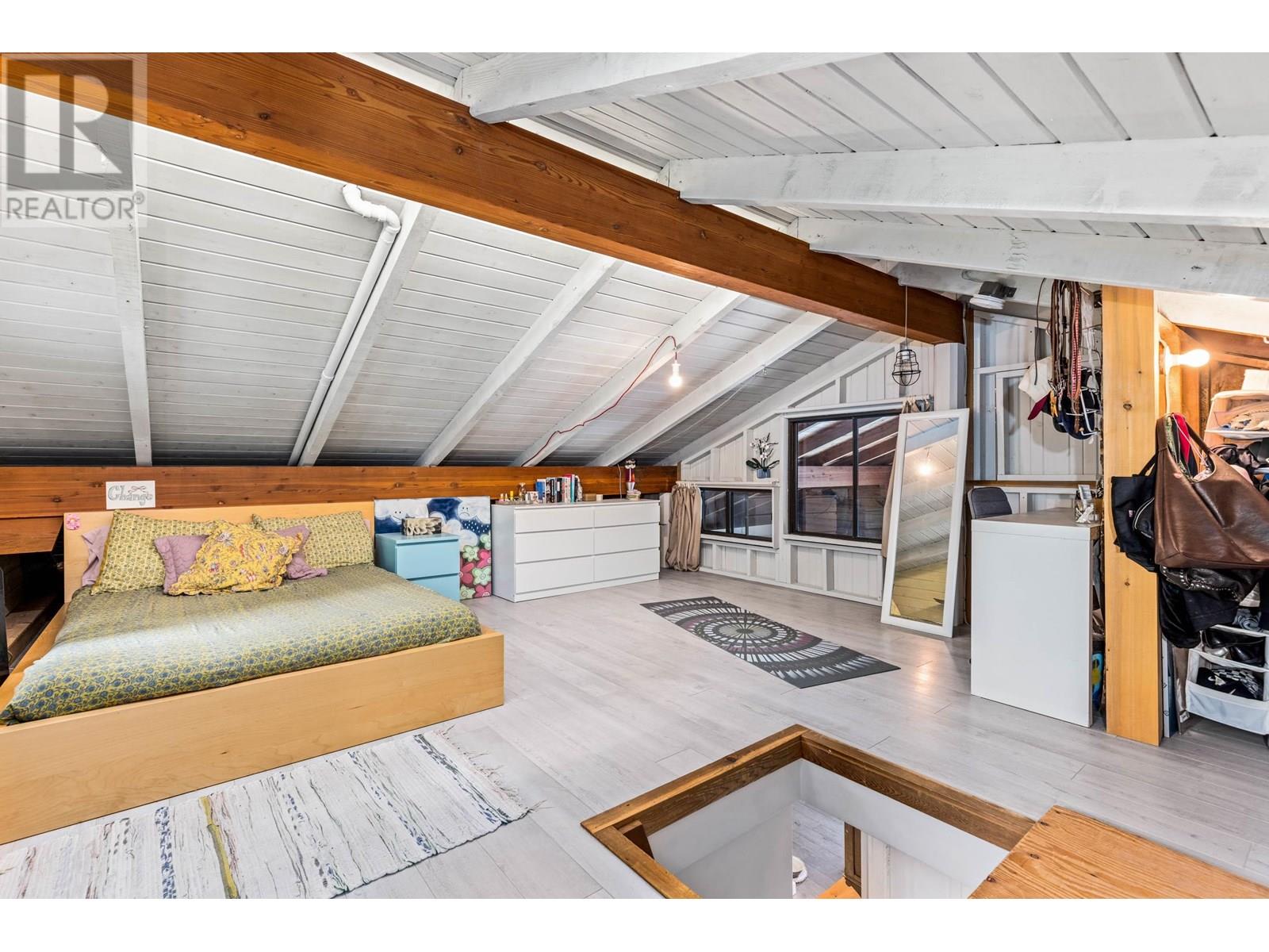 1553 FRASER ROAD, Pemberton