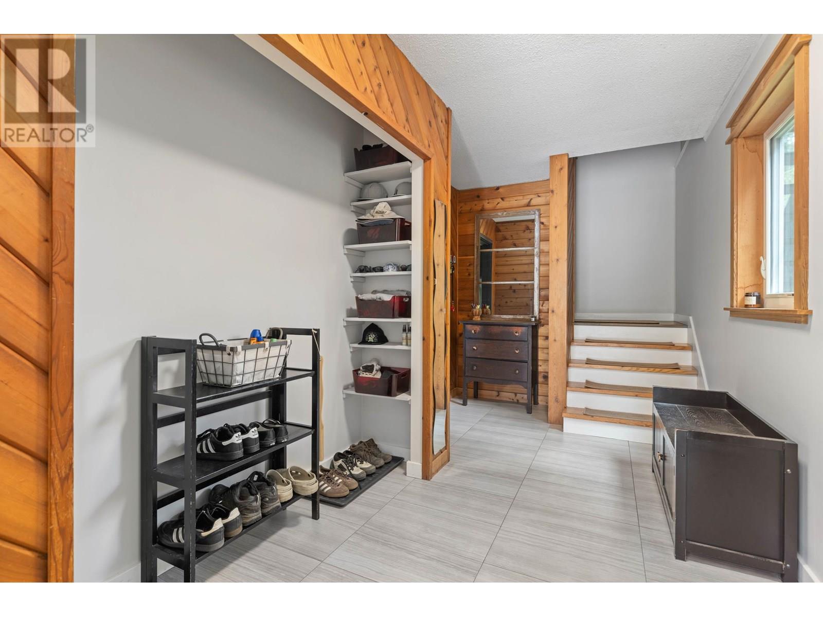 1553 FRASER ROAD, Pemberton