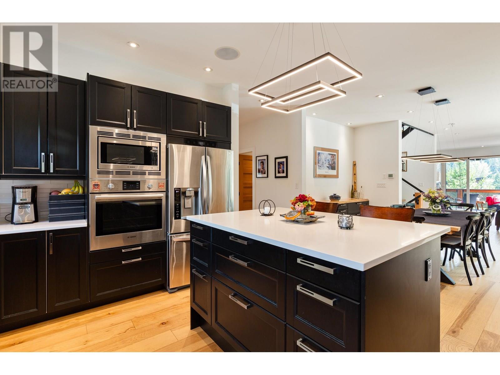 7456 DOGWOOD STREET, Pemberton