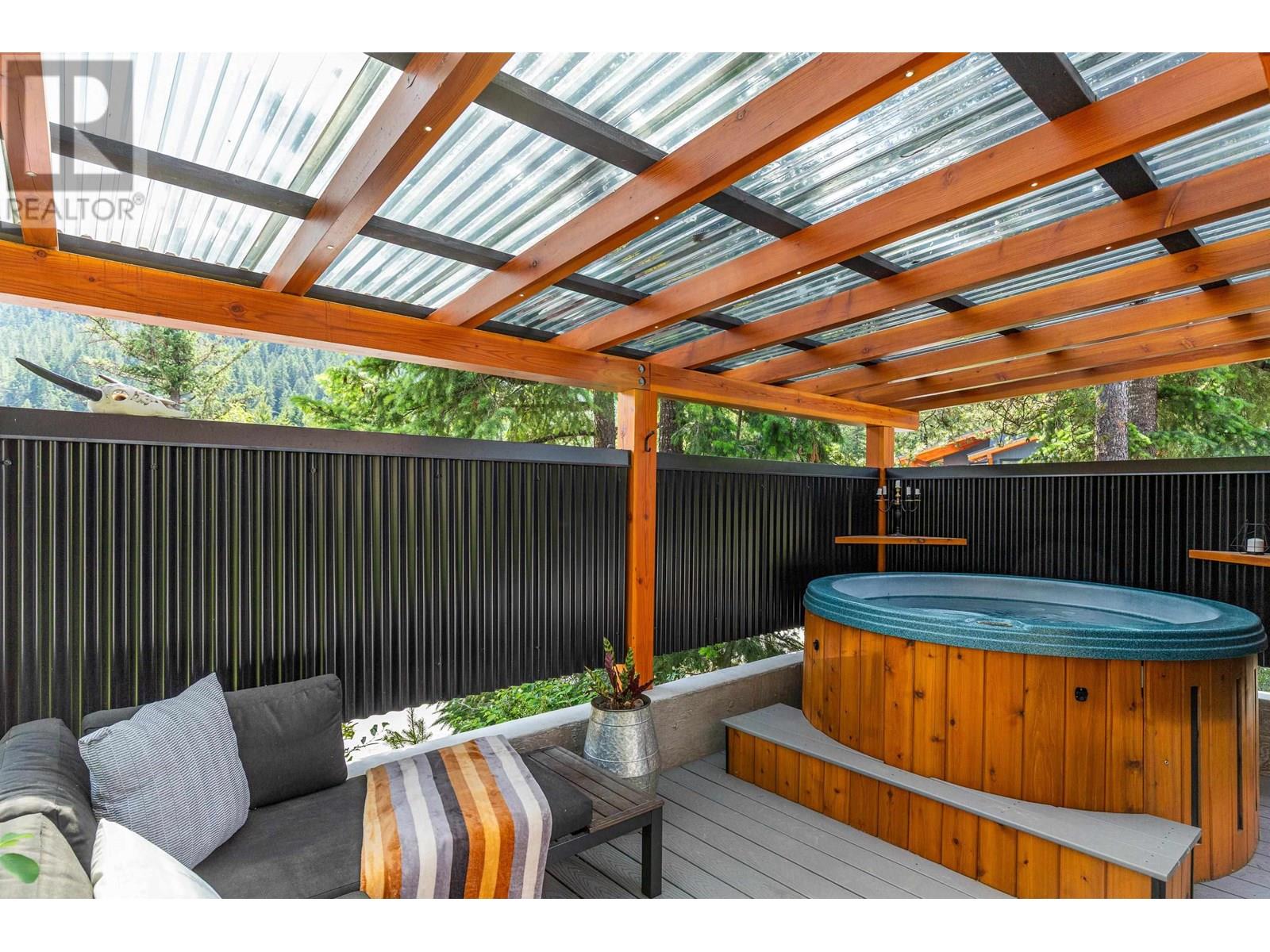 7456 DOGWOOD STREET, Pemberton