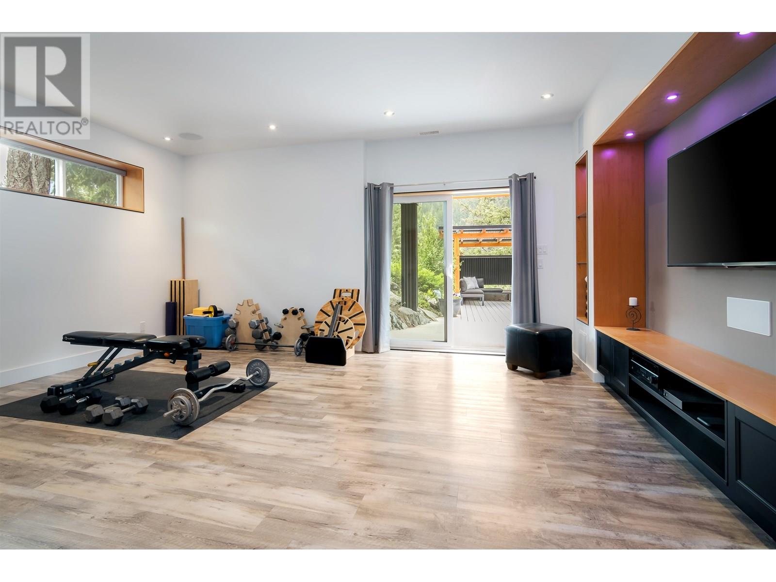 7456 DOGWOOD STREET, Pemberton