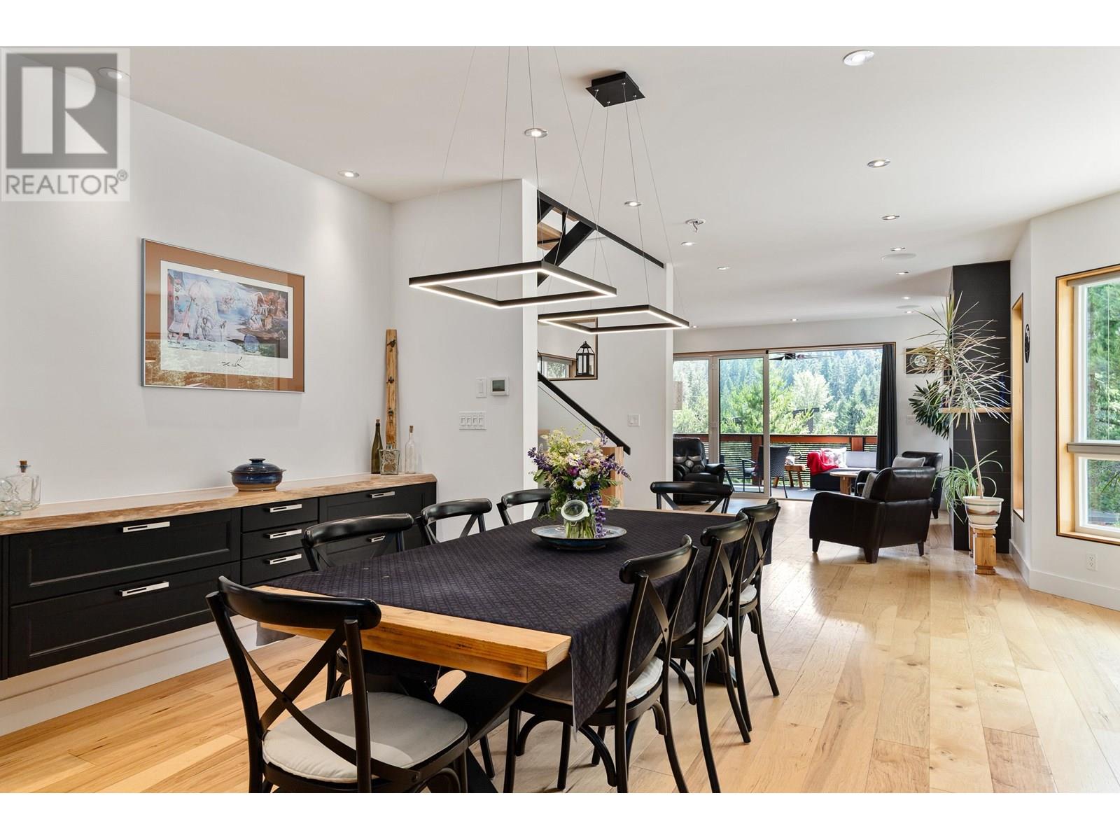7456 DOGWOOD STREET, Pemberton