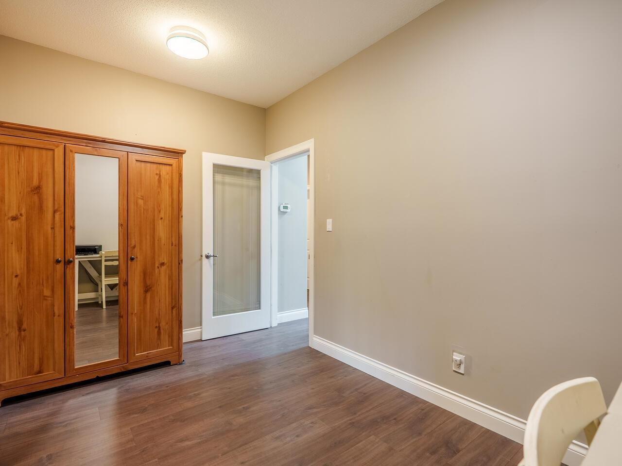Photo 18 of 20977 44 Avenue, Langley BC