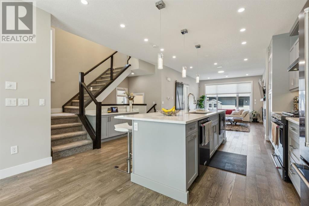 Single Family House for Sale in   Avenue NE Winston Heights/Mountview Calgary 