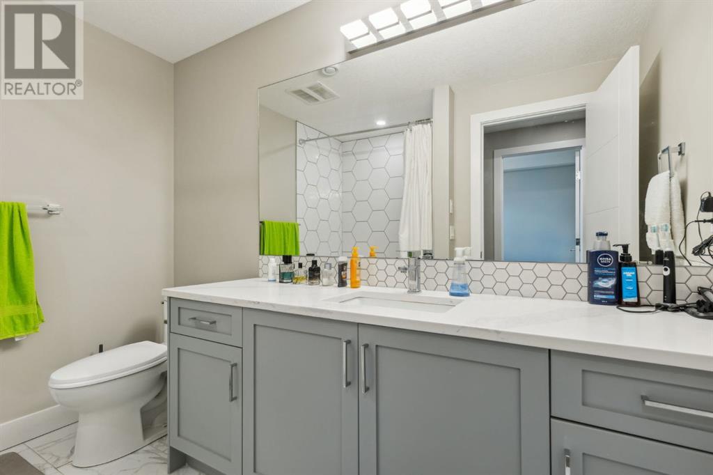 Single Family House for Sale in   Avenue NE Winston Heights/Mountview Calgary 