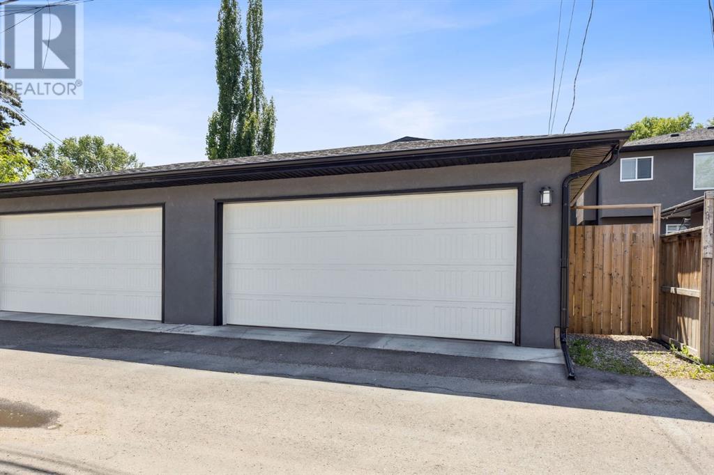 Single Family House for Sale in   Avenue NE Winston Heights/Mountview Calgary 