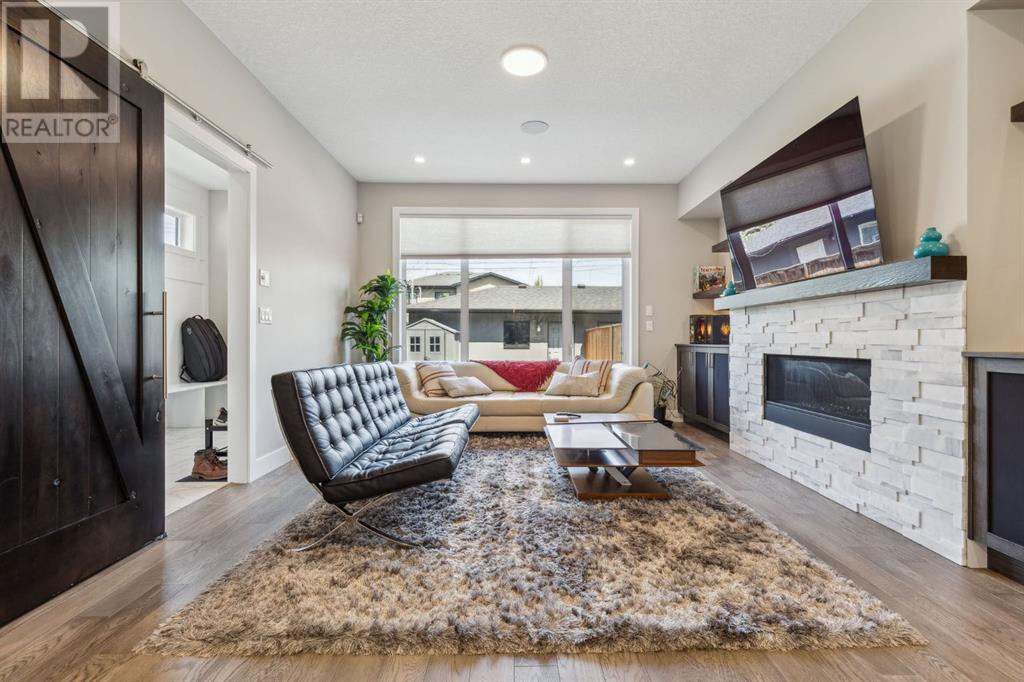 Single Family House for Sale in   Avenue NE Winston Heights/Mountview Calgary 
