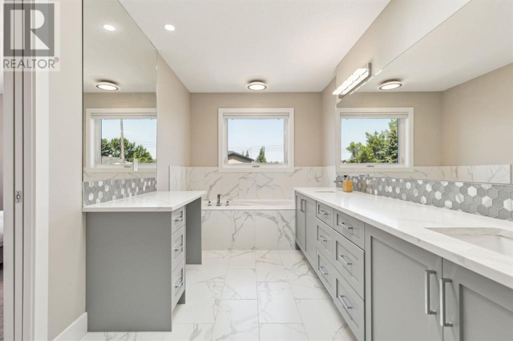 Single Family House for Sale in   Avenue NE Winston Heights/Mountview Calgary 