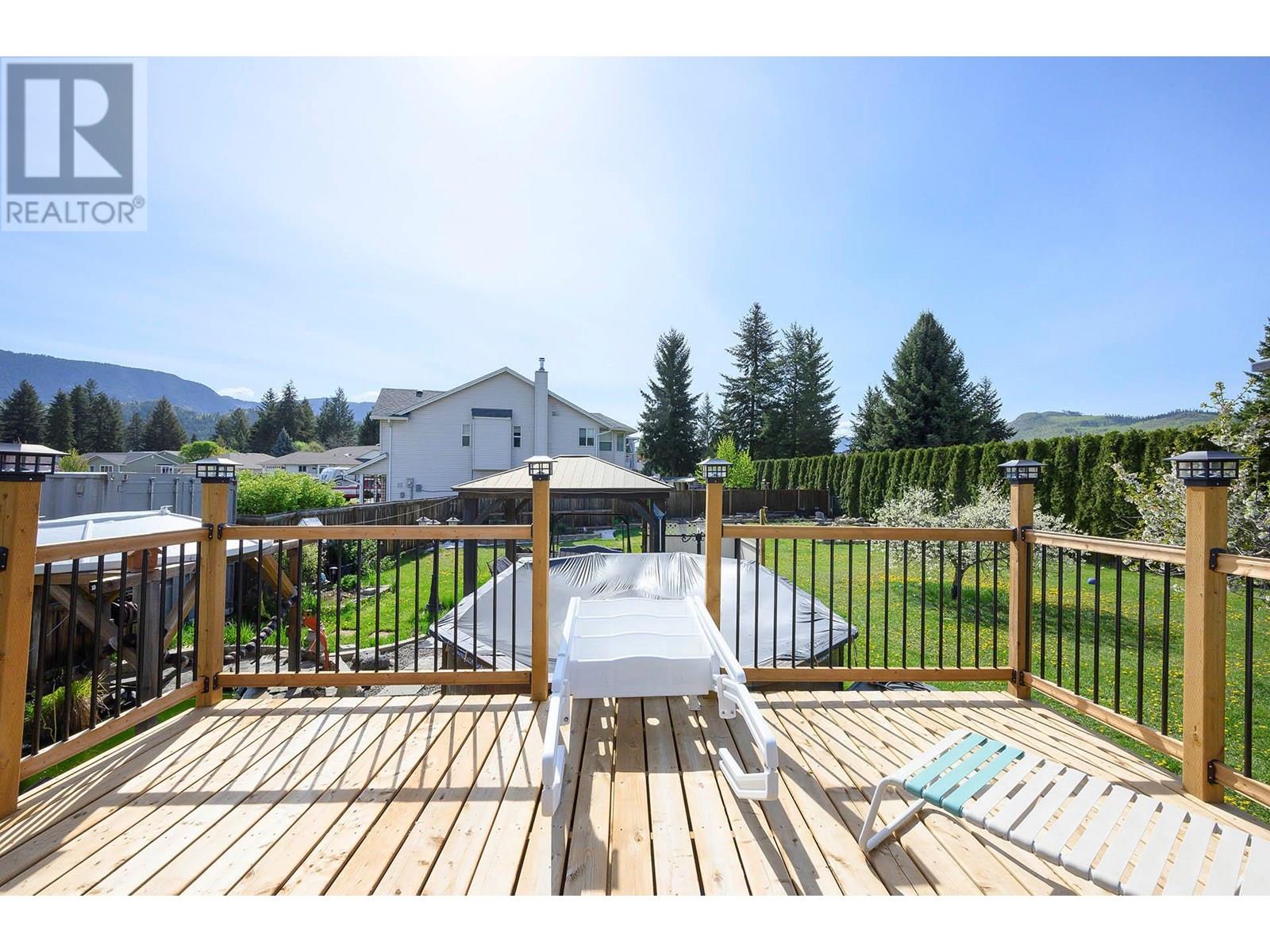 Photo 39 of 308 Robin Drive, Barriere BC