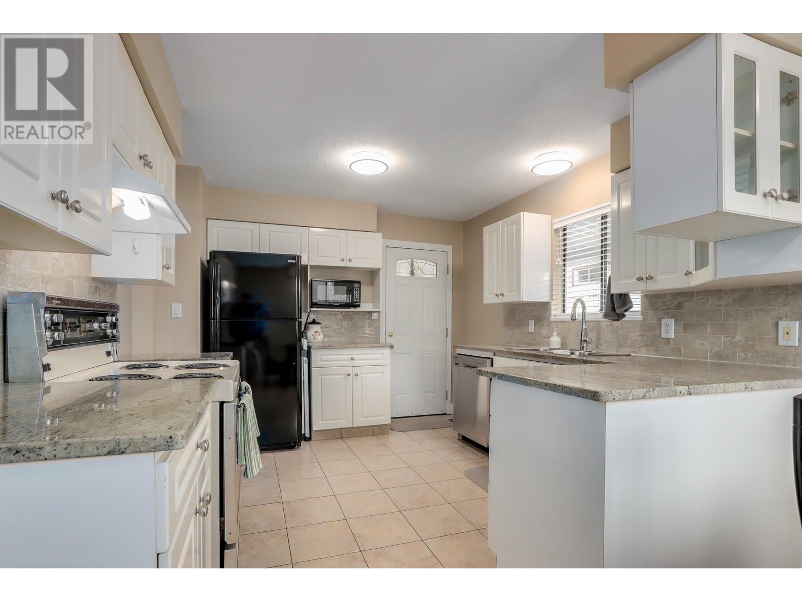 Photo 11 of 6525 Denbigh Avenue, Burnaby BC
