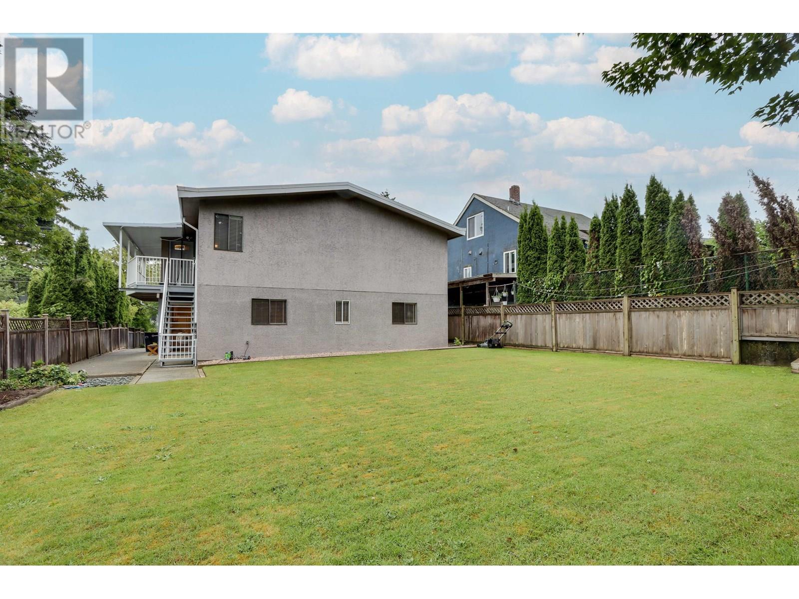 Photo 2 of 6525 Denbigh Avenue, Burnaby BC
